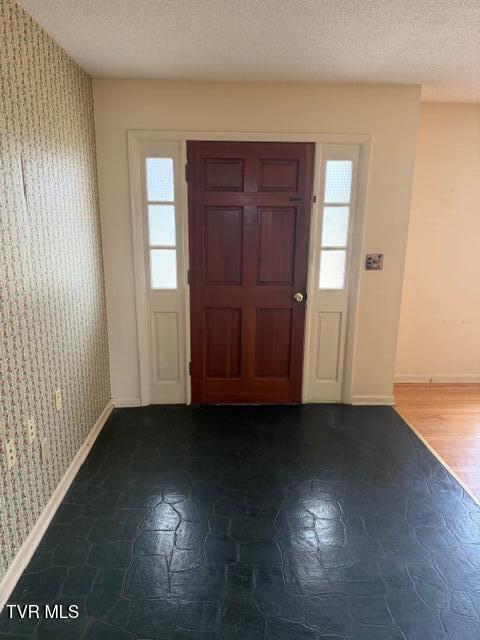 Photo #13: 1933 Noble Street