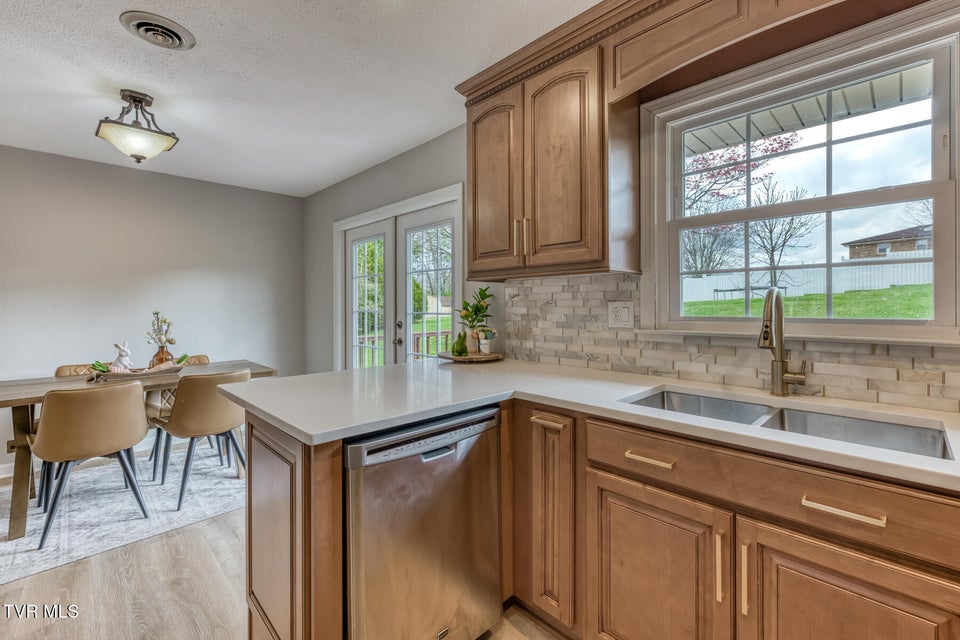 Photo #14: 164 Patriot Circle