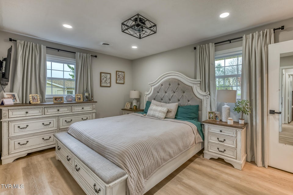 Photo #16: 164 Patriot Circle