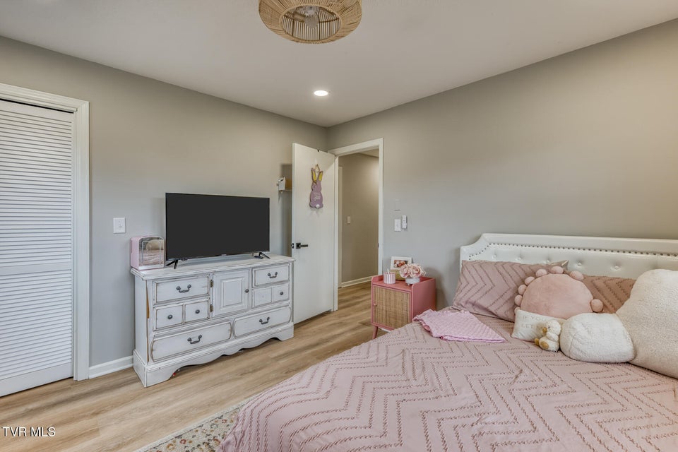 Photo #20: 164 Patriot Circle