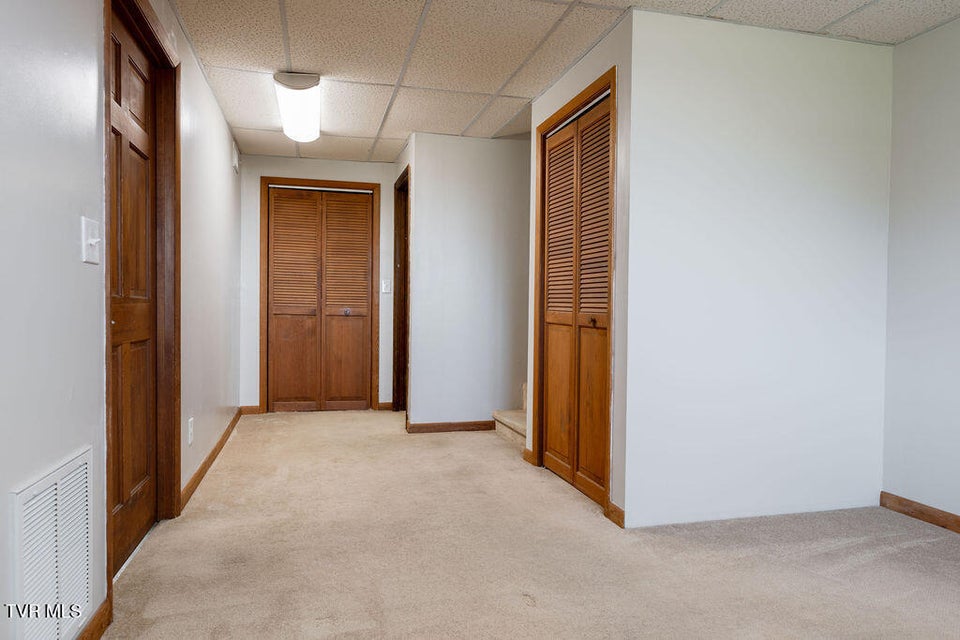 Photo #37: 424 Old Watauga Road