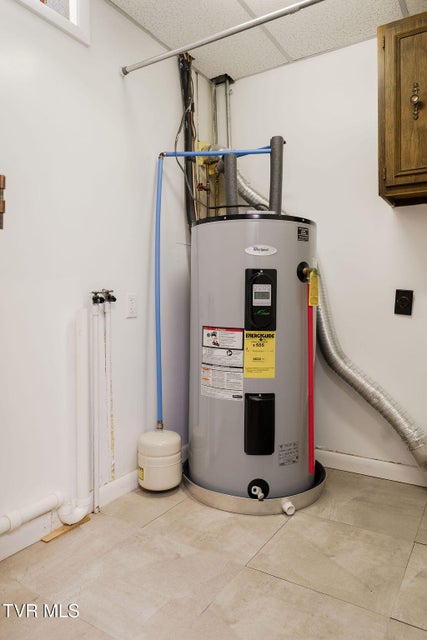 Photo #38: 424 Old Watauga Road