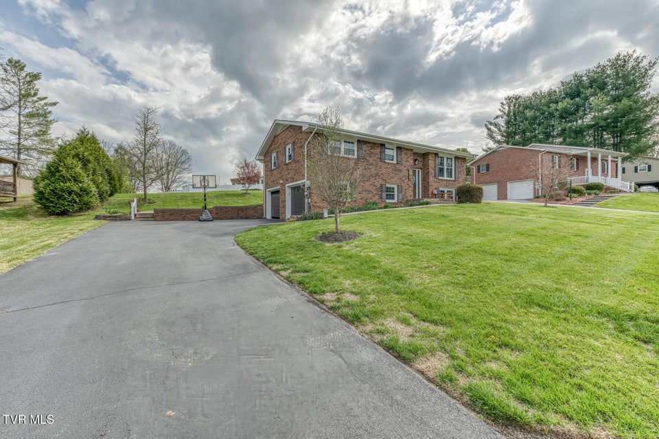 Photo #32: 164 Patriot Circle