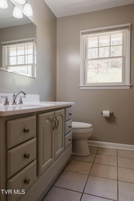 Photo #33: 424 Old Watauga Road