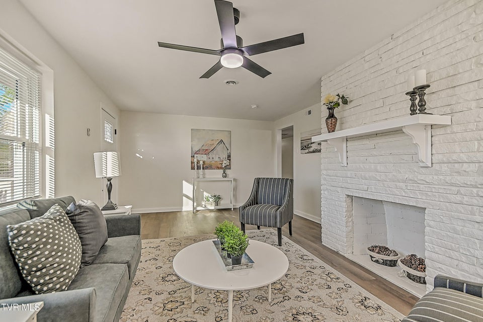 Photo #9: 1118 Sevier Terrace Drive