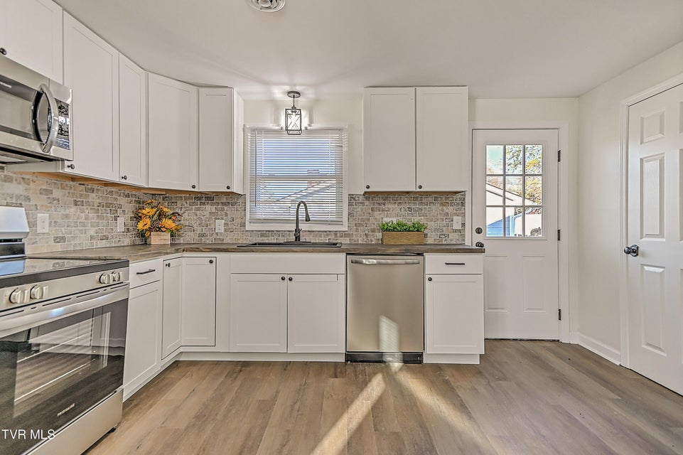 Photo #16: 1118 Sevier Terrace Drive