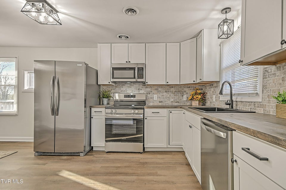 Photo #18: 1118 Sevier Terrace Drive