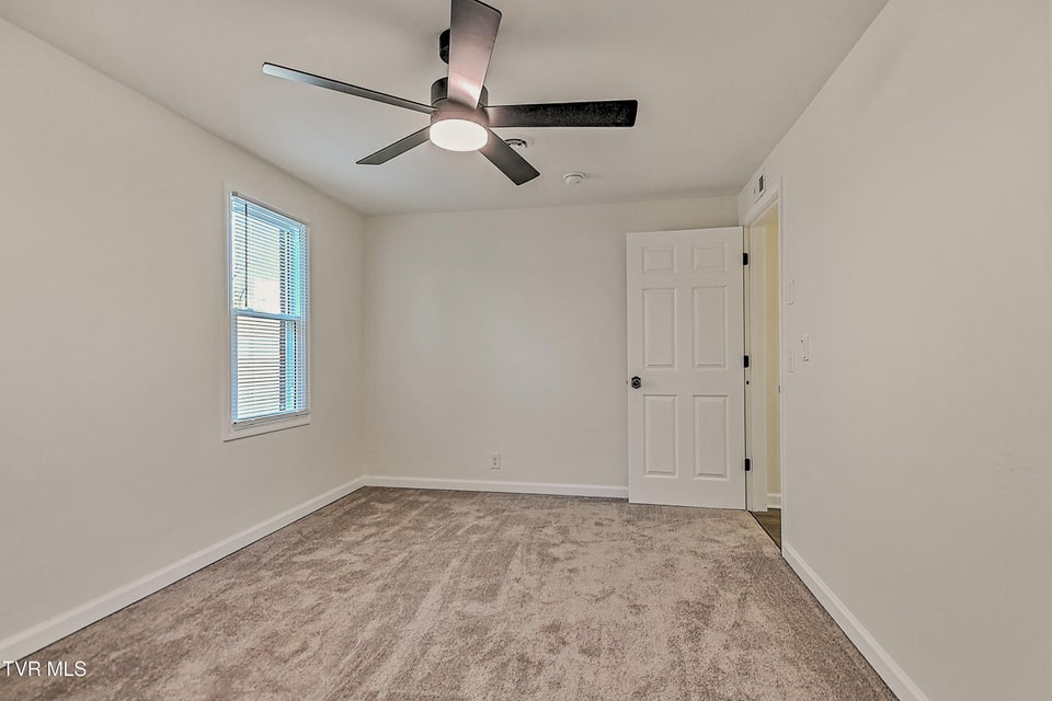 Photo #32: 1118 Sevier Terrace Drive