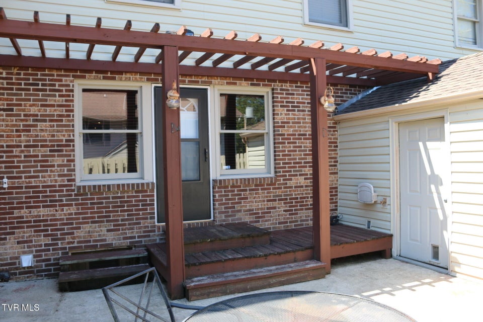 Photo #38: 2121 Hickory Springs Road