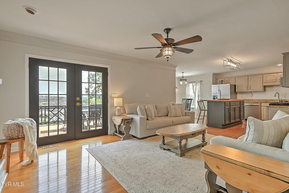 Photo #10: 4021 Lakota Place