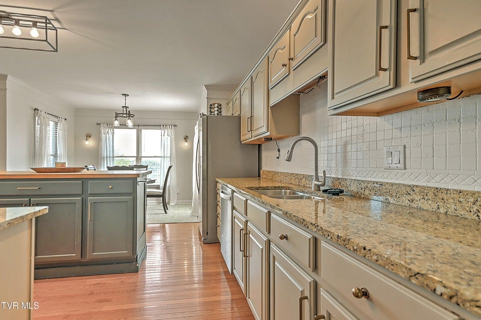 Photo #14: 4021 Lakota Place