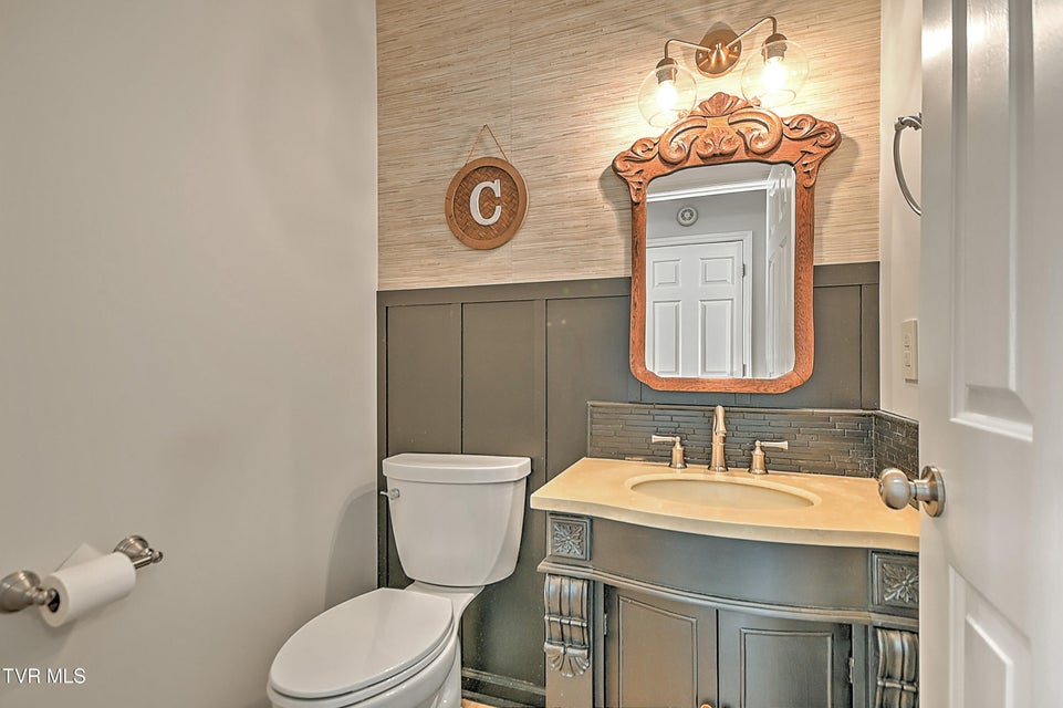 Photo #26: 4021 Lakota Place