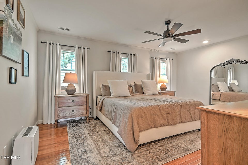 Photo #29: 4021 Lakota Place