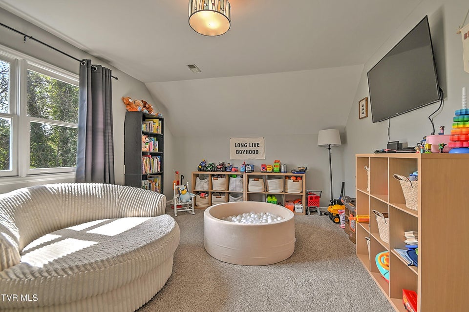 Photo #42: 4021 Lakota Place