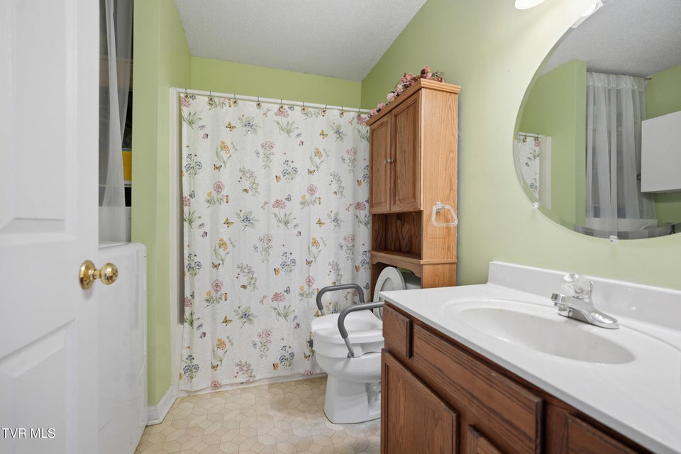 Photo #11: 25 Boone Hill Court