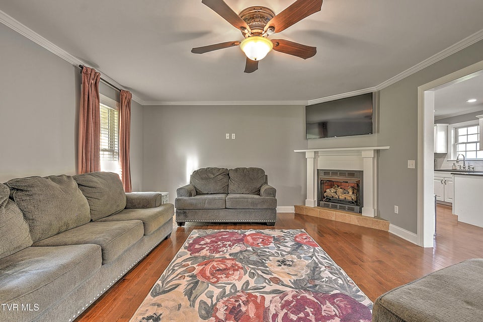 Photo #4: 23395 Larwood Lane