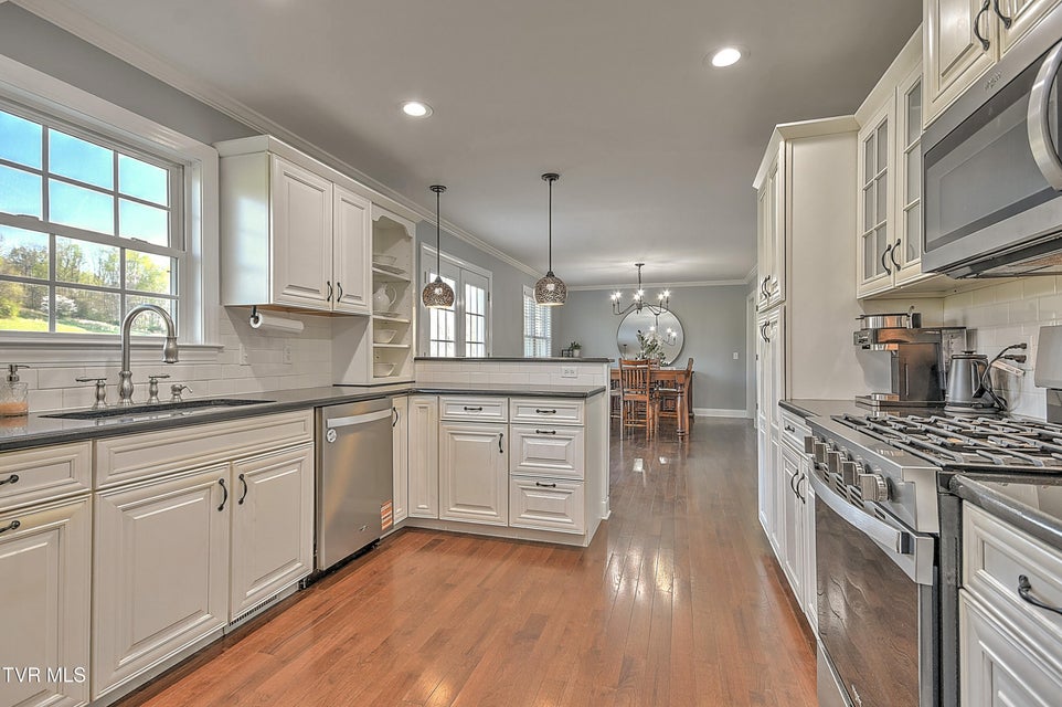 Photo #7: 23395 Larwood Lane