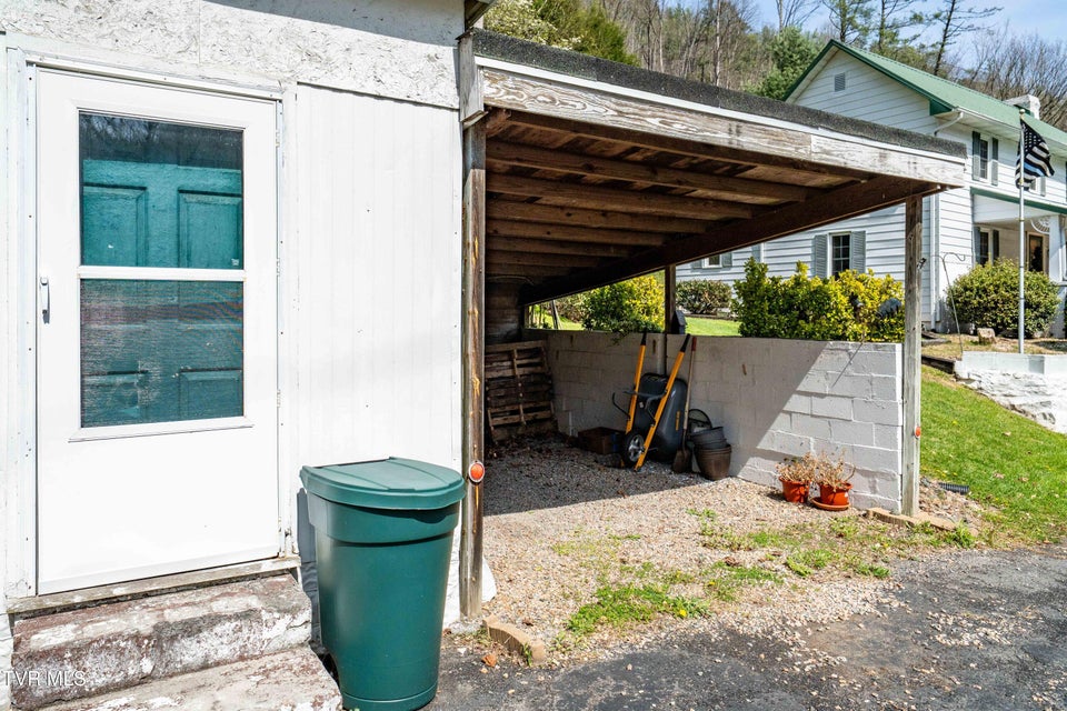 Photo #8: 6646 Roan Creek Road