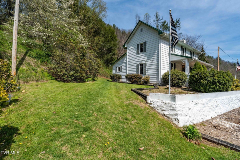 Photo #10: 6646 Roan Creek Road