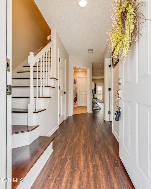 Photo #3: 905 Milton Court