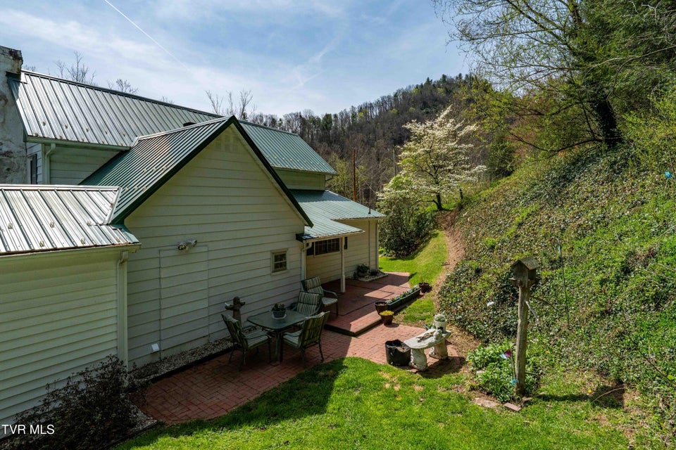 Photo #35: 6646 Roan Creek Road