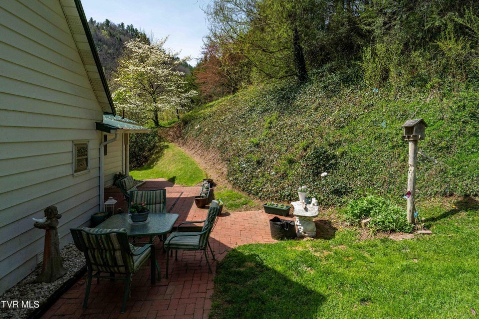 Photo #36: 6646 Roan Creek Road