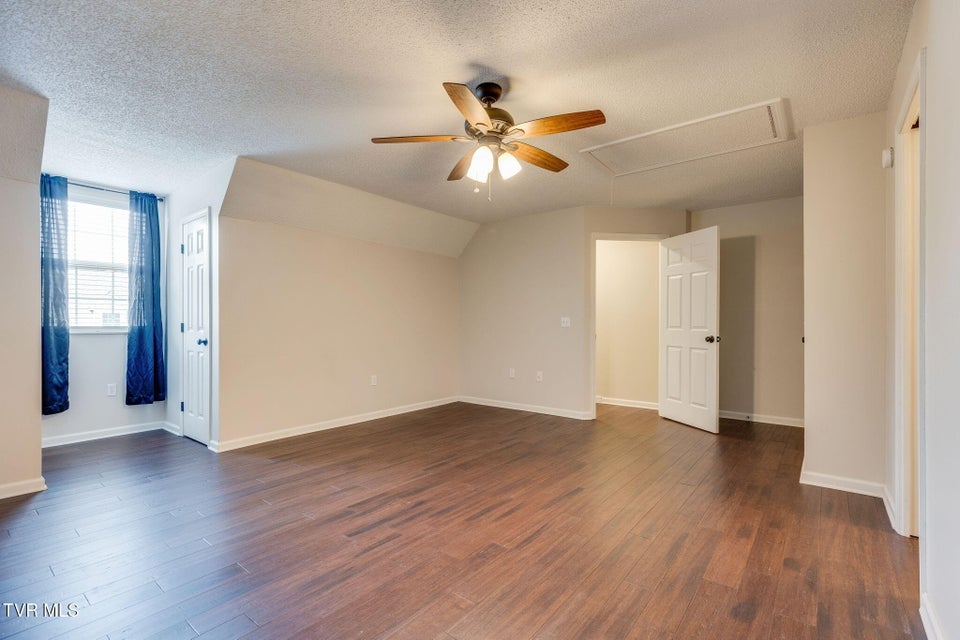 Photo #16: 905 Milton Court