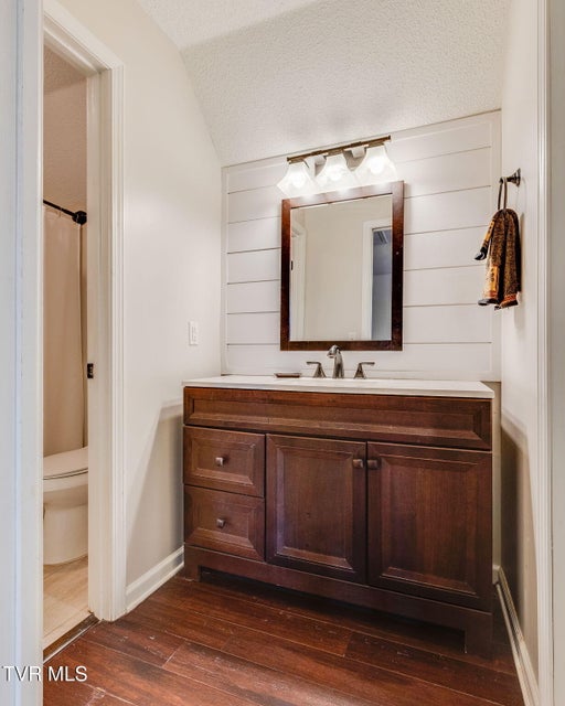 Photo #18: 905 Milton Court