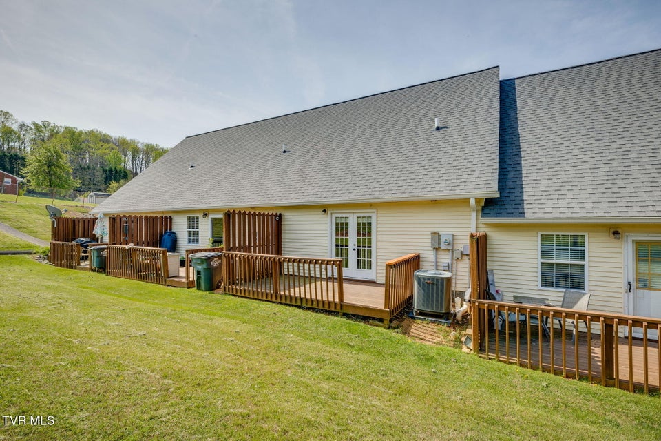 Photo #20: 905 Milton Court