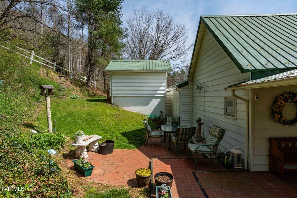 Photo #38: 6646 Roan Creek Road