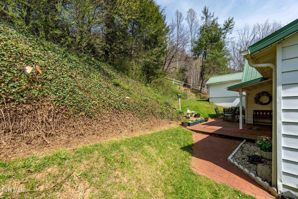 Photo #43: 6646 Roan Creek Road