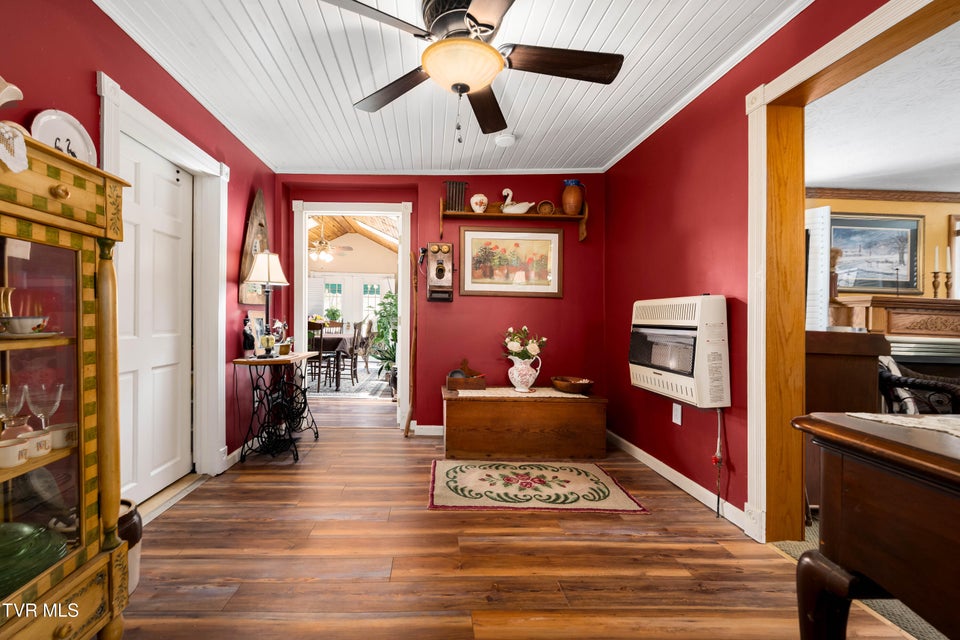 Photo #64: 6646 Roan Creek Road