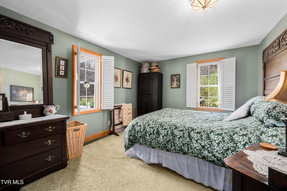 Photo #74: 6646 Roan Creek Road