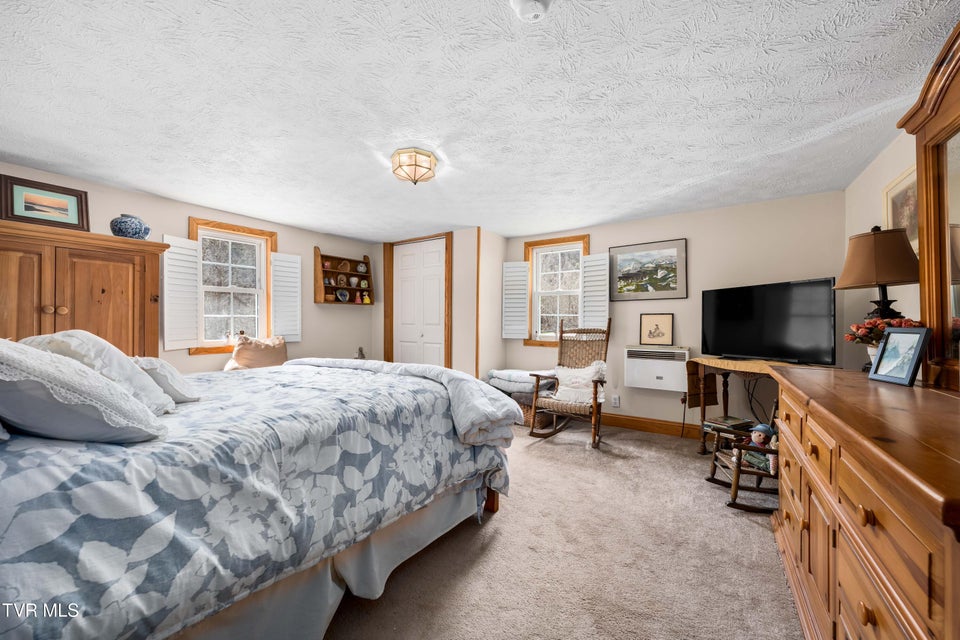 Photo #78: 6646 Roan Creek Road