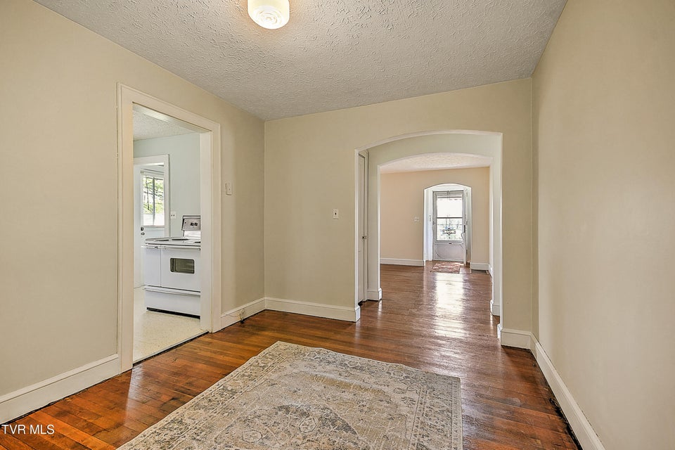 Photo #18: 205 Mullins Street