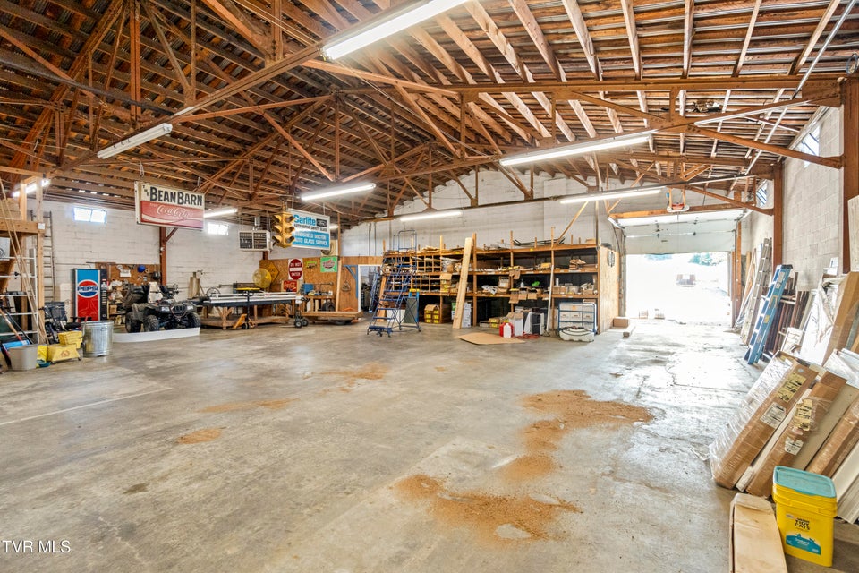 Photo #4: 403 Summer Street