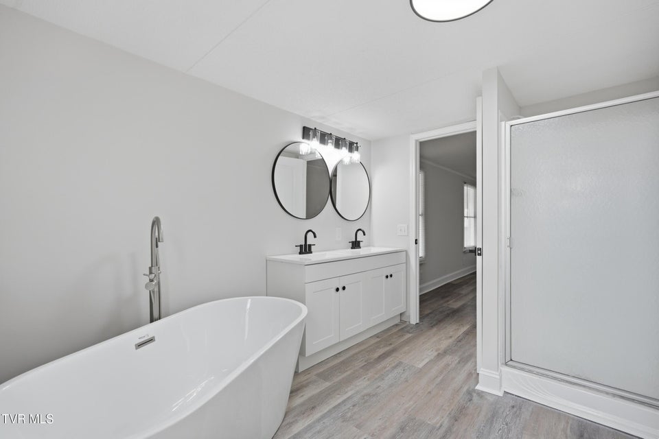 Photo #22: 17953 Nordyke Road