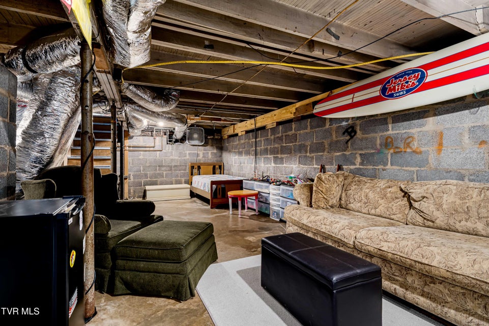 Photo #25: 1233 Pine Street