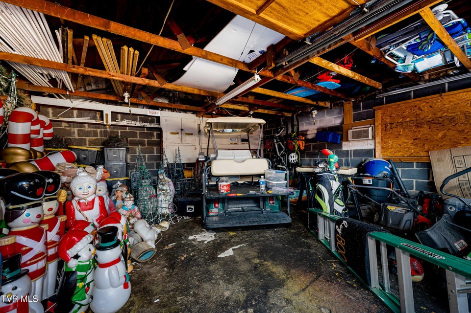 Photo #30: 1233 Pine Street