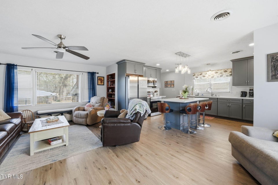 Photo #3: 1004 Barton Street