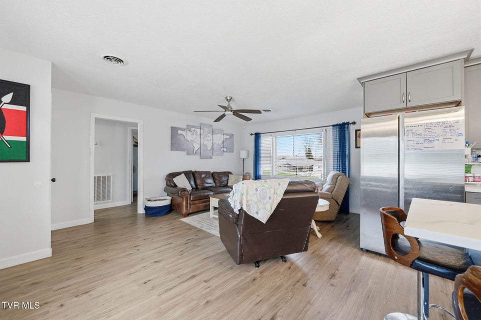 Photo #7: 1004 Barton Street