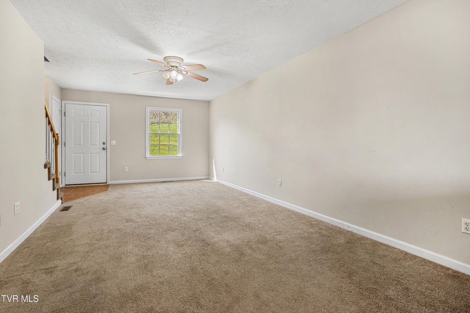 Photo #15: 671 Beaverview Drive