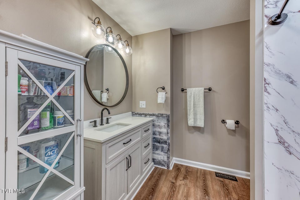 Photo #20: 4127 Grey Fox Drive