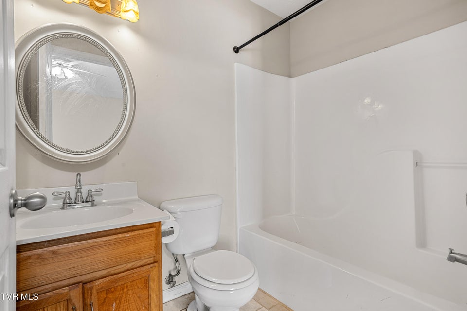 Photo #22: 671 Beaverview Drive