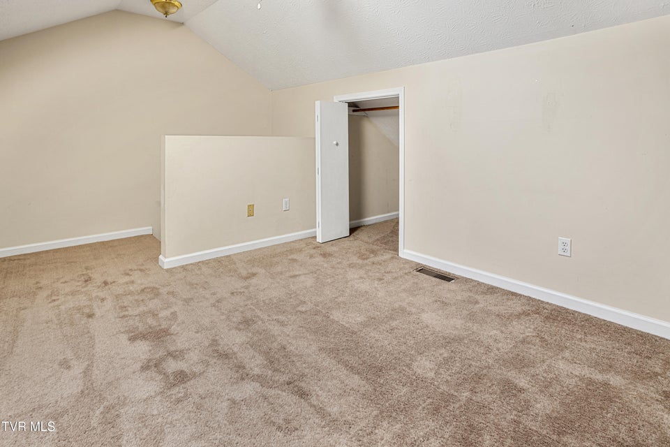 Photo #27: 671 Beaverview Drive