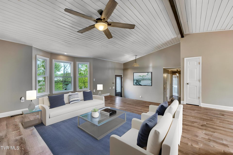 Photo #8: 4127 Grey Fox Drive