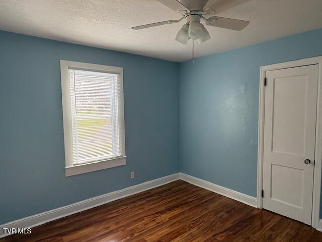 Photo #10: 328 Lakecrest Drive