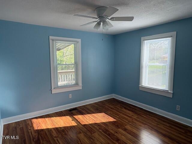 Photo #9: 328 Lakecrest Drive