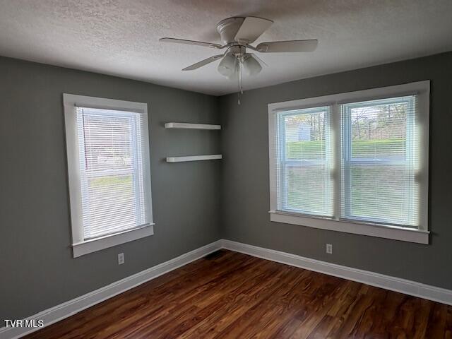 Photo #6: 328 Lakecrest Drive