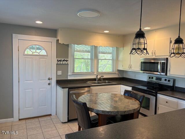 Photo #5: 328 Lakecrest Drive